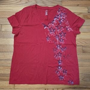 Women's Red V-Neck Star Print Tee